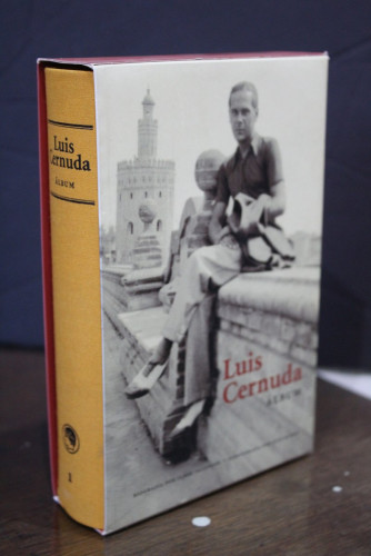 Portada del libro de Luis Cernuda. Álbum.- Biografía por James Valender.- Iconografía por Luis Muñoz.