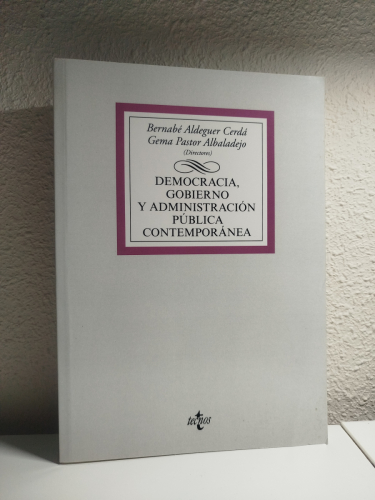 Portada del libro de Democracia, Gobierno y Administración Pública Contemporánea