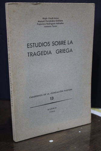 Portada del libro de Estudios sobre la Tragedia Griega.- Cuadernos de la 