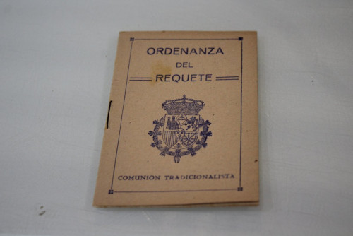 Portada del libro de Ordenanza del Requeté.- Comunión tradicionalista.