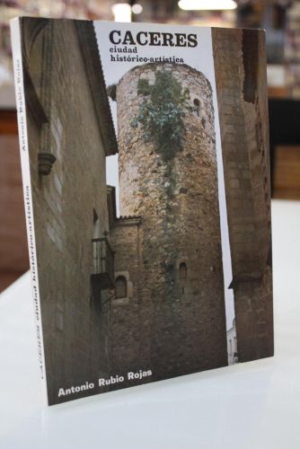 Portada del libro de Cáceres. Ciudad Histórico-artística