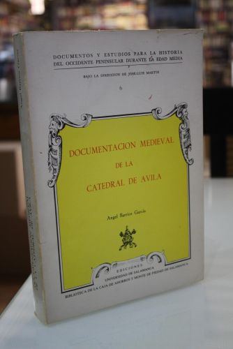 Portada del libro de Documentación medieval de la Catedral de Ávila