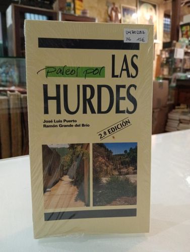 Portada del libro de Paseos por Las Hurdes