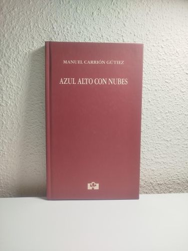 Portada del libro de Azul alto con nubes
