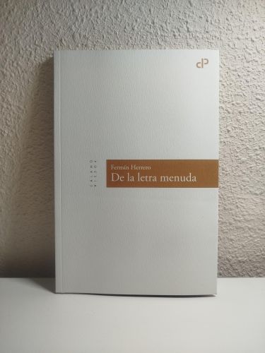 Portada del libro de De la letra menuda