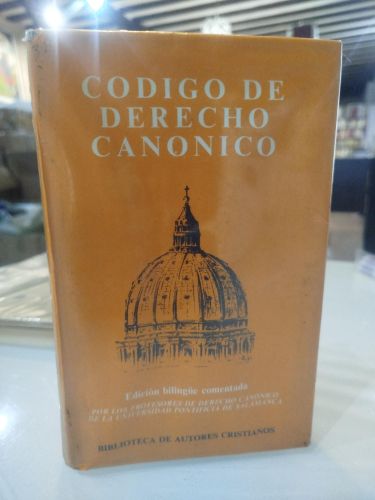 Portada del libro de Código de Derecho Canónico