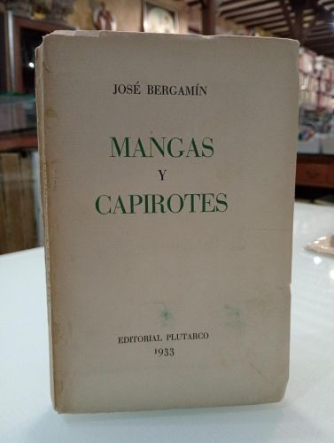 Portada del libro de Mangas y capirotes