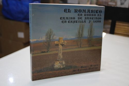 Portada del libro de El románico en torno al Camino de Santiago en Castilla y León