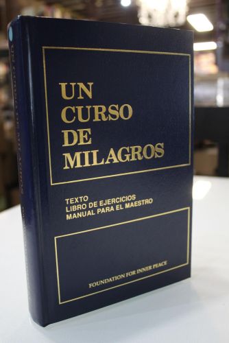 Portada del libro de Un curso de milagros. Texto. Libro de ejercicios. Manual para el maestro.