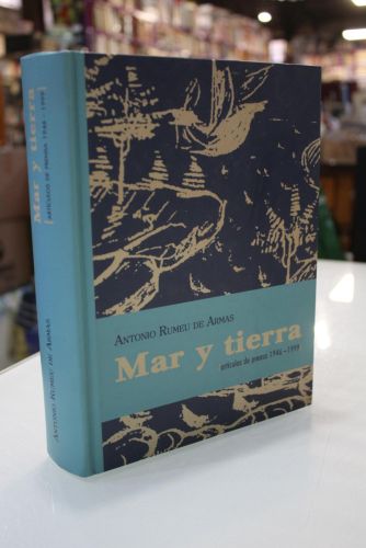 Portada del libro de Mar y tierra. Artículos de prensa 1946-1999.