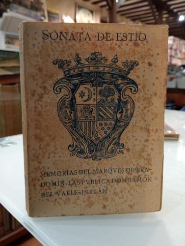 Portada del libro de Sonata de estío. Memorias del Marqués de Bradomín