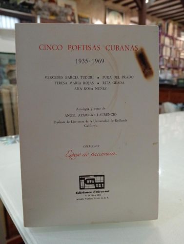 Portada del libro de Cinco poetisas cubanas (1935-1969)
