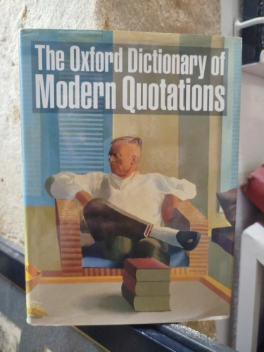 Portada del libro de The Oxford Dictionary of Modern Quotations. Augarde, Tony.