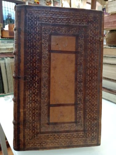 Portada del libro de Variarum Resolutiorum Iuris Caesarei Pontificii. Pars Tertia.