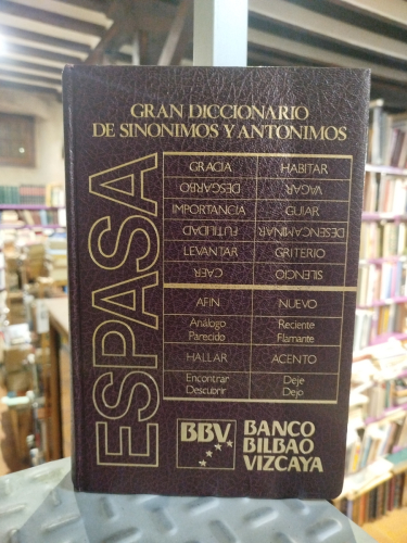 Portada del libro de Gran diccionario de sinónimos y antónimos