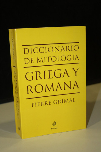 Portada del libro de Diccionario de mitología griega y romana