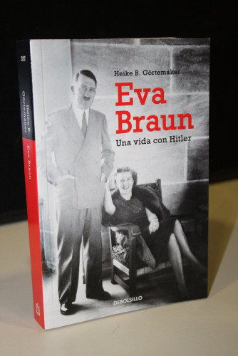 Portada del libro de Eva Braun. Una vida con Hitler