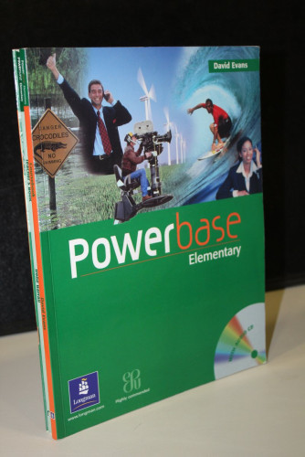 Portada del libro de Powerbase. Elementary. Course Book(with CD), Study Book and Teacher's Book.