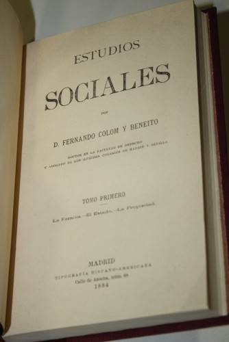 Portada del libro de Estudios sociales. Tomo primero: La familia, el estado, la propiedad