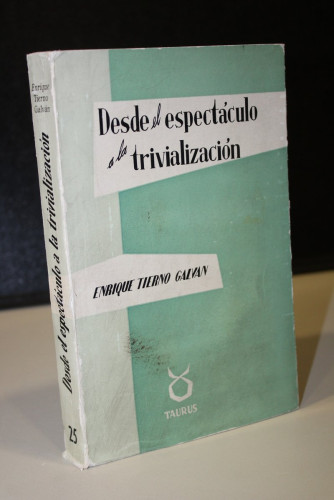 Portada del libro de Desde el espectáculo a la trivialización