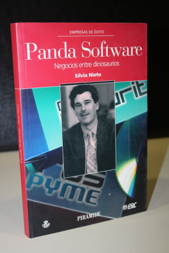 Portada del libro de Panda Software. Negocios entre dinosaurios