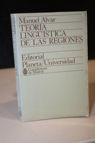 Portada del libro de Teoría lingüística de las regiones