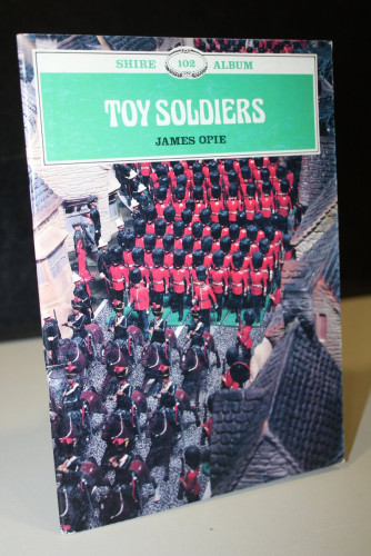 Portada del libro de Toy Soldiers