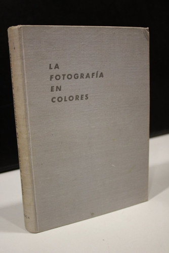 Portada del libro de La fotografía en colores. Teoría y práctica