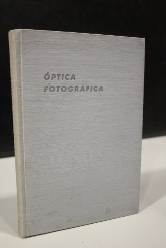 Portada del libro de Óptica fotográfica. La técnica de la definición