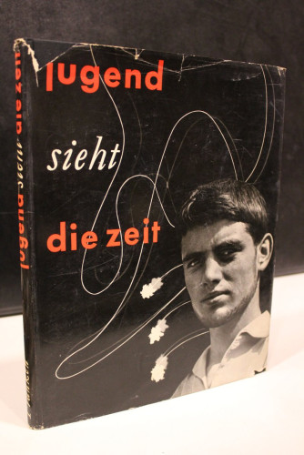 Portada del libro de Jugend sieht die zeit