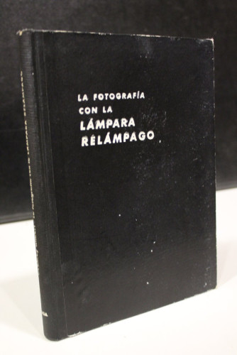 Portada del libro de La fotografía con la lámpara relámpago