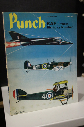 Portada del libro de Punch. RAF Fiftieth Birthday Number.- Two Shillings.- 13 March, 1968.