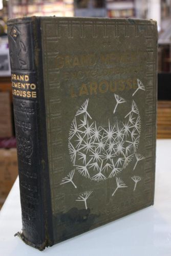 Portada del libro de Grand Mémento Enciclopédique Larousse. Tome second