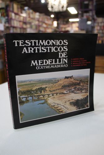 Portada del libro de Testimonios artísticos de Medellín (Extremadura)