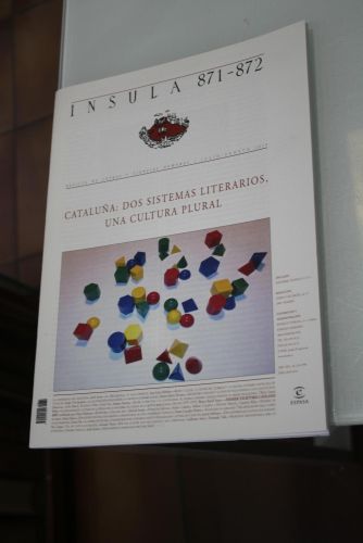 Portada del libro de Ínsula, 871-872. Cataluña: dos sistemas literarios, una cultura plural. Julio-Agosto 2019.