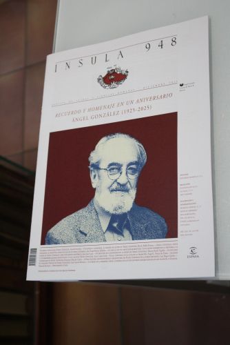 Portada del libro de Ínsula, 948. Recuerdo y homenaje en un aniversario. Ángel González (1925-2025). Diciembre 2025.