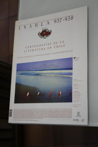 Portada del libro de Ínsula, 937-938. Cartografías de la literatura en Chile. Enero-Febrero 2025.