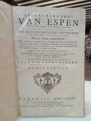 Portada del libro de Presbyteri juris utriusque doctoris Sacrorum Canonum Professoris in Academia Lovaniensi Jus Ecclesiasticum...