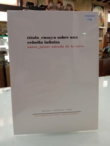 Portada del libro de Ensayo sobre una cebolla infinita