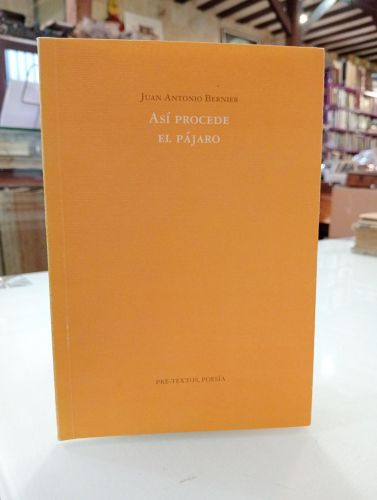 Portada del libro de  Así procede el pájaro