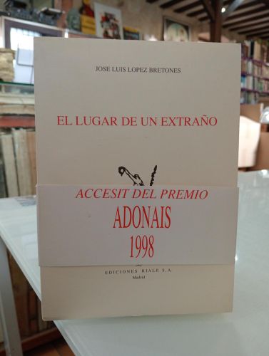 Portada del libro de El lugar de un extraño