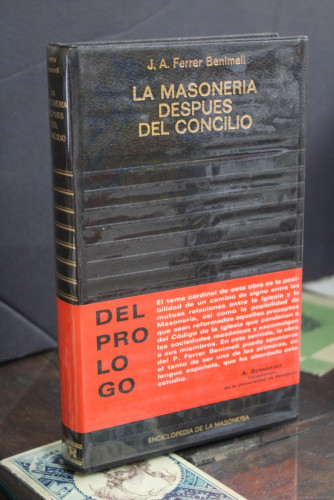 Portada del libro de La masonería después del Concilio