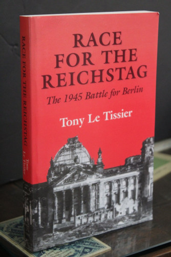 Portada del libro de Race for the Reichstag. The 1945 Battle for Berlin