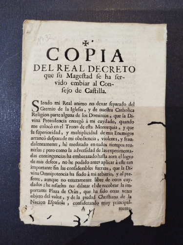 Portada del libro de Copia del Real Decreto que su Magestad se ha servido embiar al Consejo de Castilla.